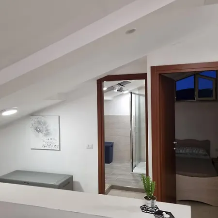 Domeas شقة إيغليزياس